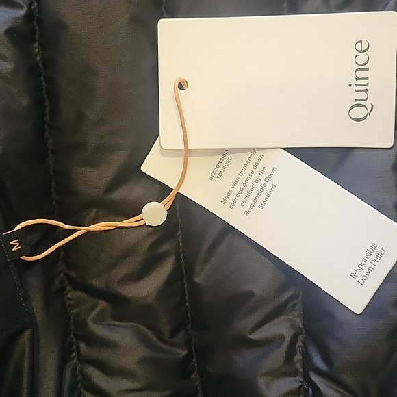 Quince Lightweight Down Packable Puffer Jacket - Picture 13 of 16